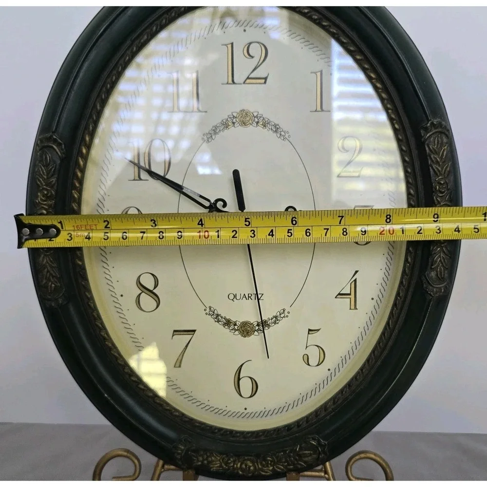 Oval Vintage Ornate Clock Dark Green Frame Works 1 AA Battery 11.5